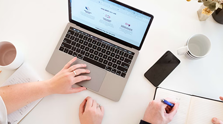 企业内训咨询：如何设计让员工主动参与的培训体系？